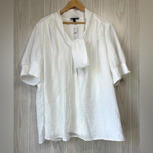 Lane Bryant Crinkle White Tie Neck Button Up Size 28 Women's Blouse Top NWT - Picture 1 of 4